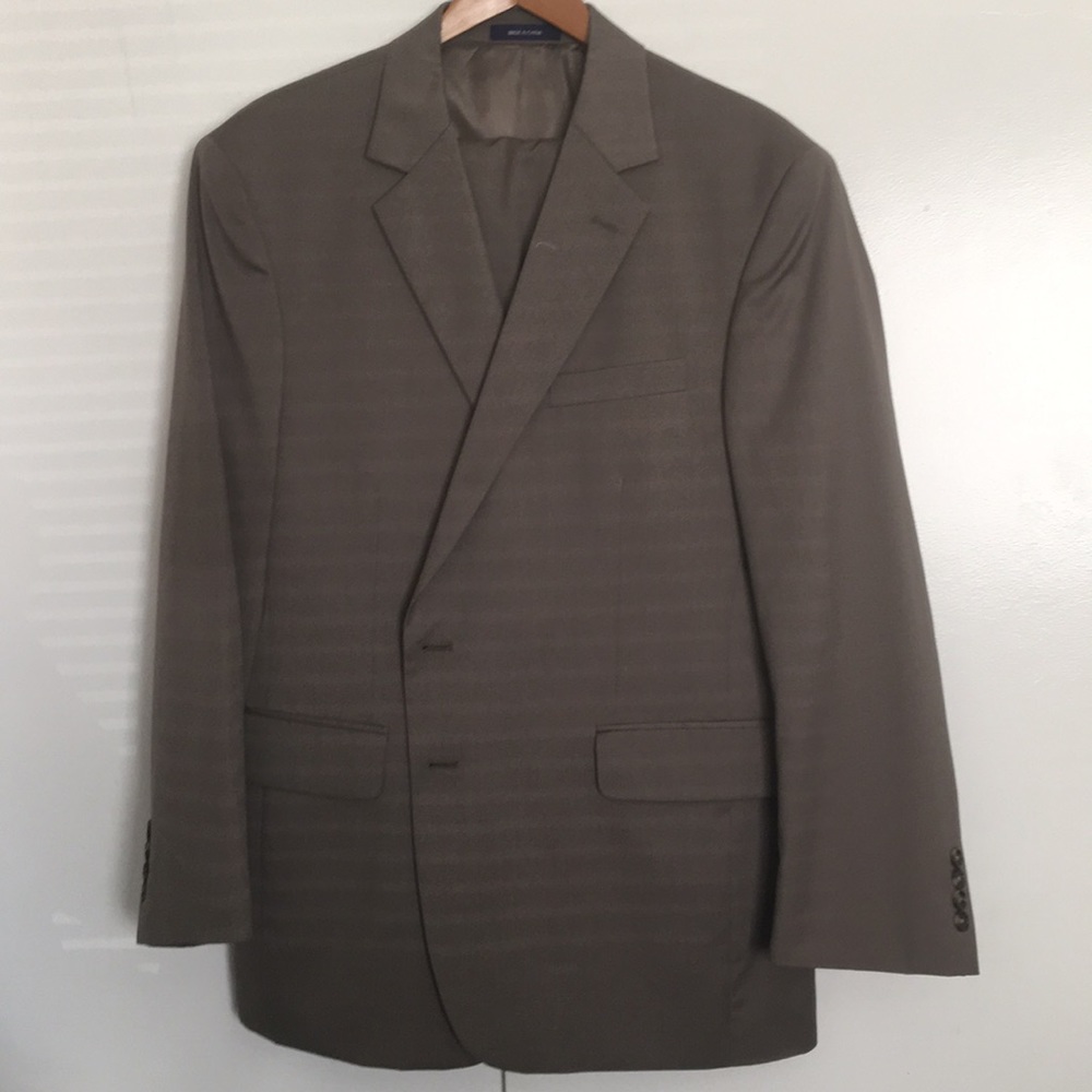 Suit